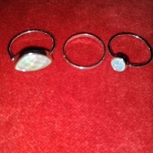 Free People triple ring stone set